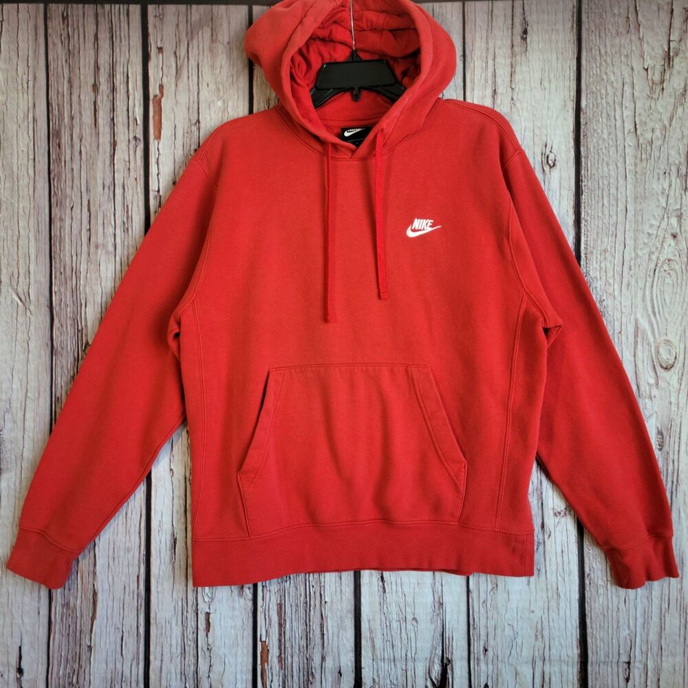 Nike Hoodie Club Fleece Medium Pullover Red Kangaroo Pockets Mens Cotton Blend